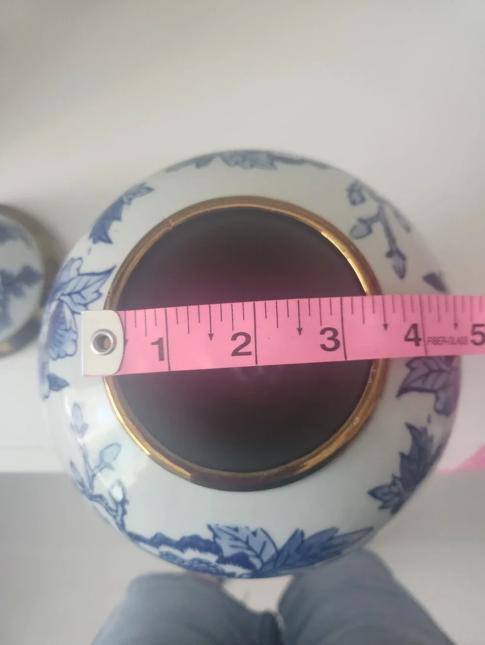 Chinoiserie-style ginger jar blue and white floral pattern w/ a bird Motif 12x6